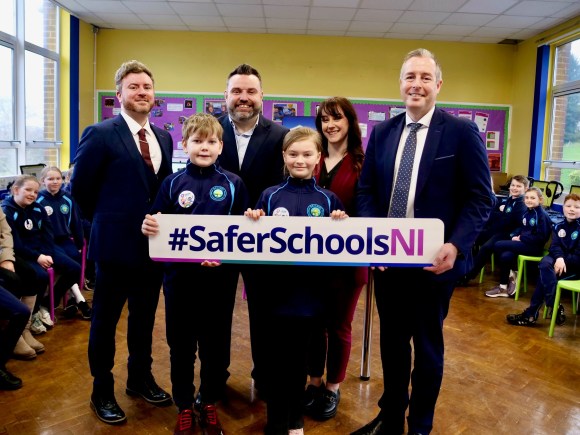Education Minister Launches New Digital Course to Help Pupils Stay Safe&nbsp;Online