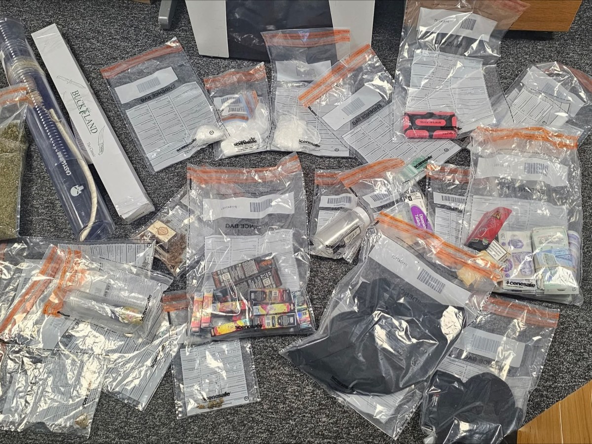 Bessbrook: Three Arrested Following Recovery of Drugs and Weapons From Two&nbsp;Addresses